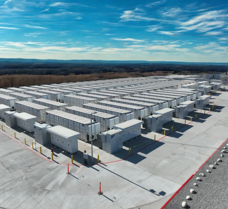 utility-scale-battery-energy-storage-system-site-aerial-view.png 